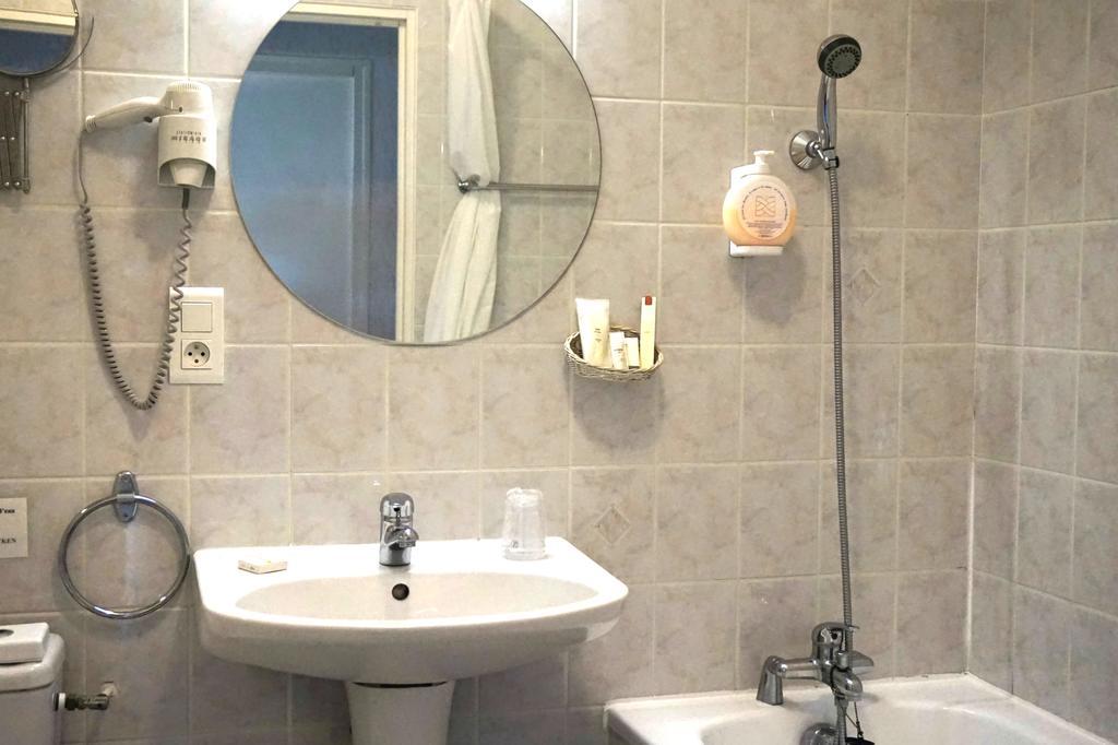 Logis Les Voiliers Otel Peigney Dış mekan fotoğraf
